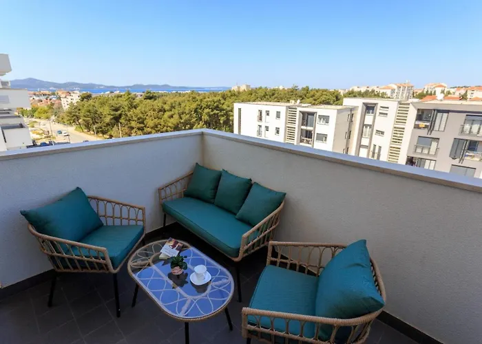 With Parking Space - 23525 アパート