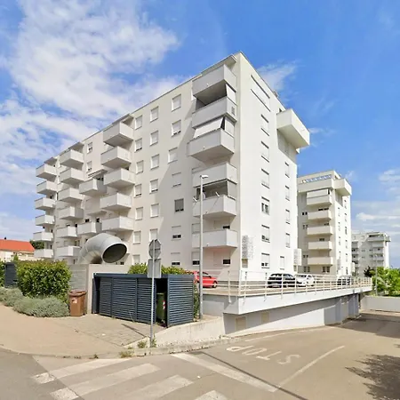 Apartment With A Parking Space - 23525